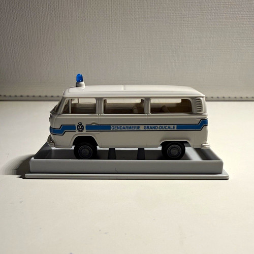 Brekina 1600 bus - brekina, t2