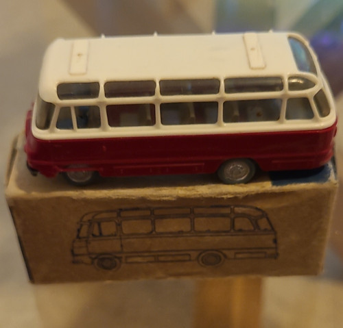 Ddr modellbus rot weiß - modellbus, rot/weiß