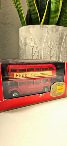 Hamleys london transport - hamleys,